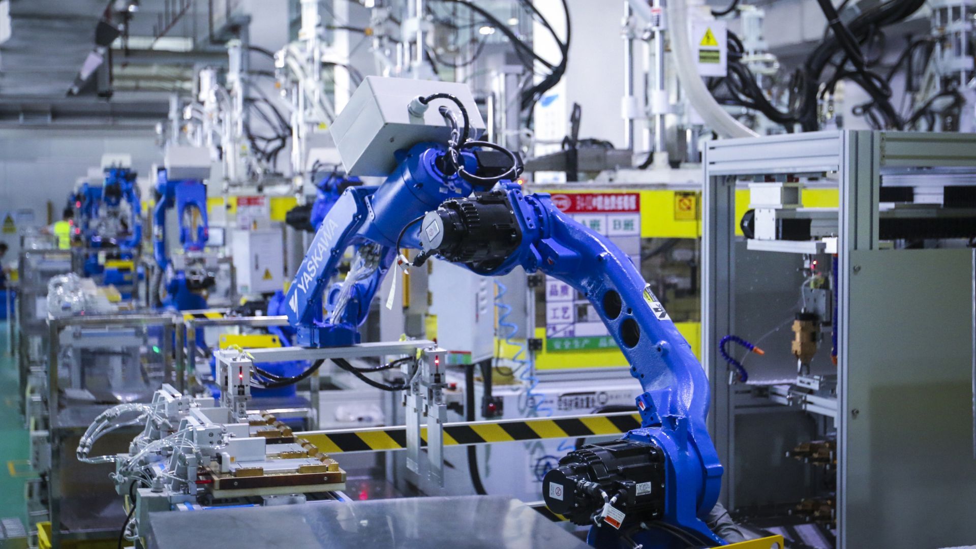 全球每10部手机2部出自这里——比亚迪电子智能制造工厂探秘